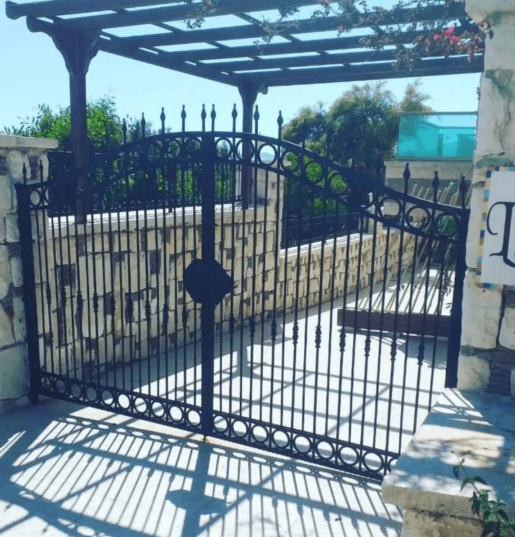 Bahçe Kapısı